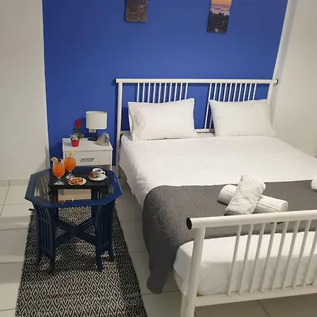 아파트 Manolis House 테살로니키