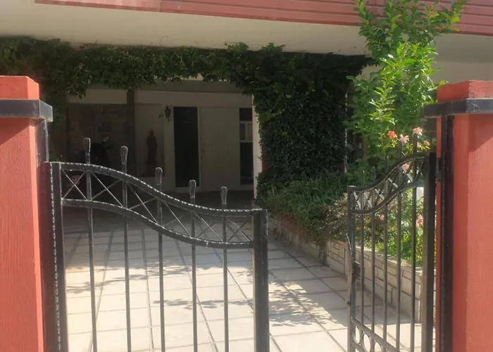 Manolis Thessaloniki Dream House - Explore Kalamaria! Daire Selanik