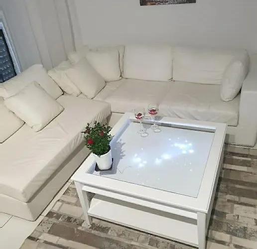 Manolis Thessaloniki Dream House - Explore Kalamaria! Daire *