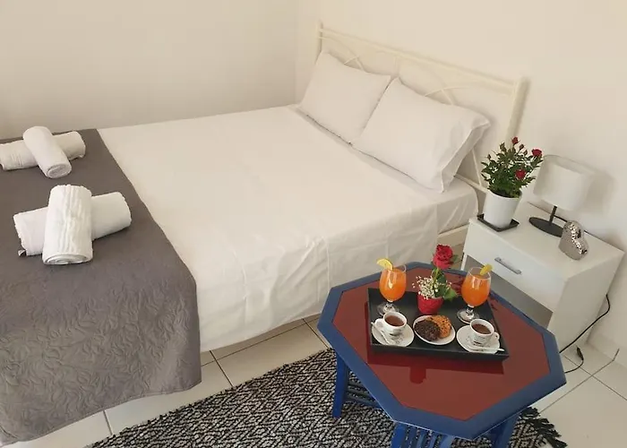 Manolis Thessaloniki Dream House - Explore Kalamaria! *