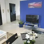 Manolis Thessaloniki Dream House - Explore Kalamaria!